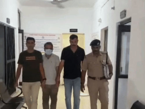 उत्तराखंड एसटीएफ ने कोलकाता से दबोचा साइबर ठग, कंपनी का एमडी बनकर की थी करोड़ों की धोखाधड़ी