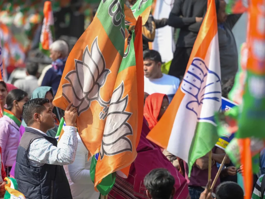 देहरादून में भाजपा मंडल अध्यक्षों के इस्तीफे से मची हलचल, सामने आए अलग-अलग कारण
