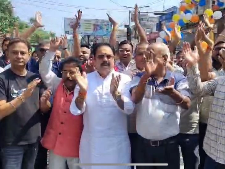 हरिद्वार में जीएसटी छापेमारी के खिलाफ व्यापारियों का प्रदर्शन, सोमवार को बाजार बंद रखने की चेतावनी