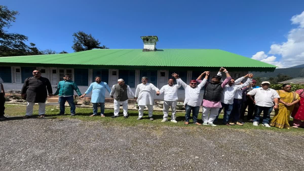 केदारघाटी में सरकारी संपत्तियों के निजीकरण पर सियासत तेज, कांग्रेस का विरोध प्रदर्शन