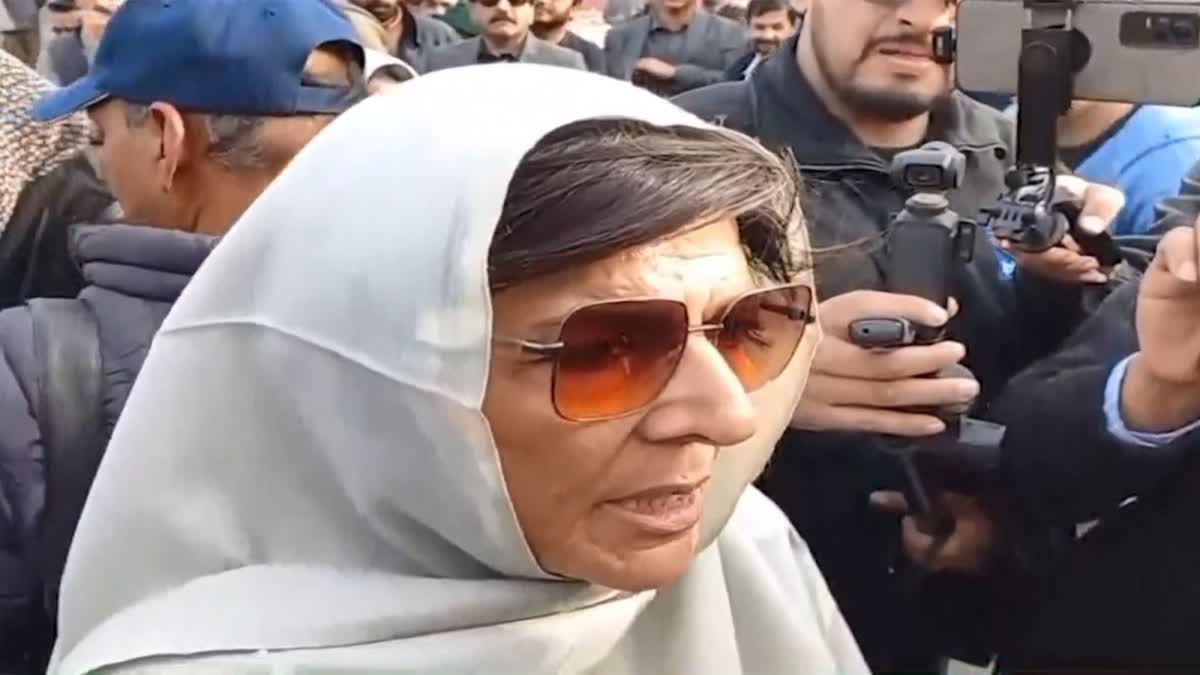 पाकिस्तान में इमरान खान की बहन अलीमा खान विरोध-प्रदर्शन से पहले हिरासत में