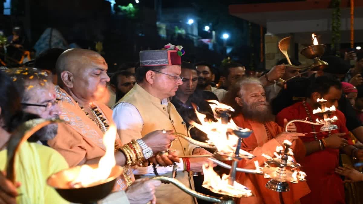 प्रधानमंत्री नरेंद्र मोदी के जन्मदिवस पर विकासनगर में यमुना तट पर हुआ भव्य दीपोत्सव